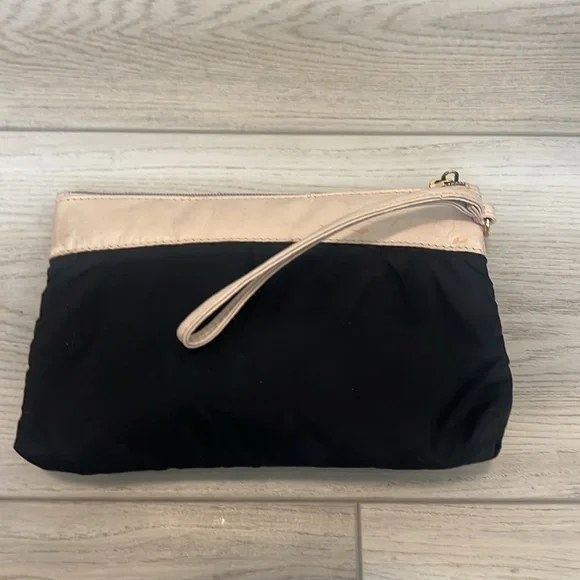 Salvatore Ferragamo - Picture 7 of 11